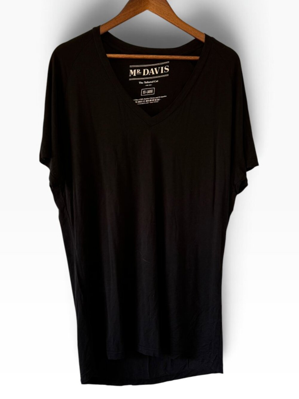 Mr. Davis Tee Shirt The Tailored Cut Bamboo Black Mens XXL V Neck Streetwear